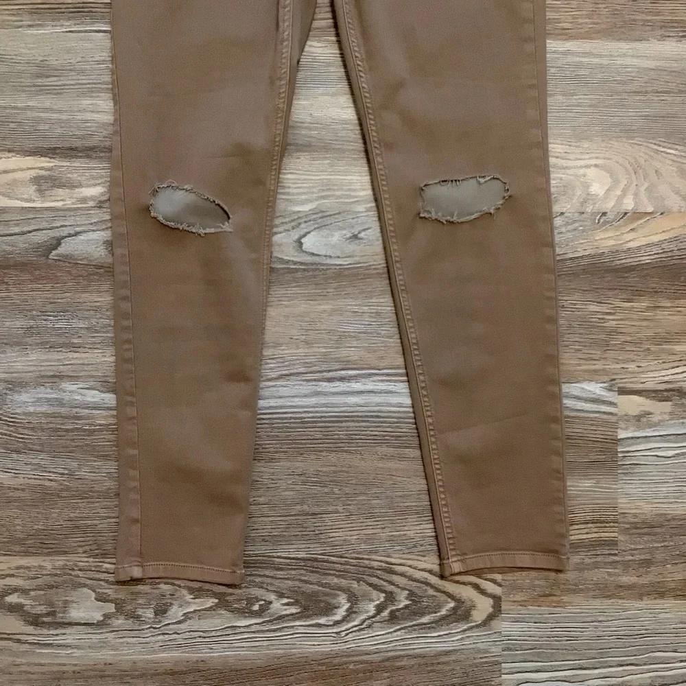 Free People Brown Mid Rise Destroyed Skinny Jeans 31